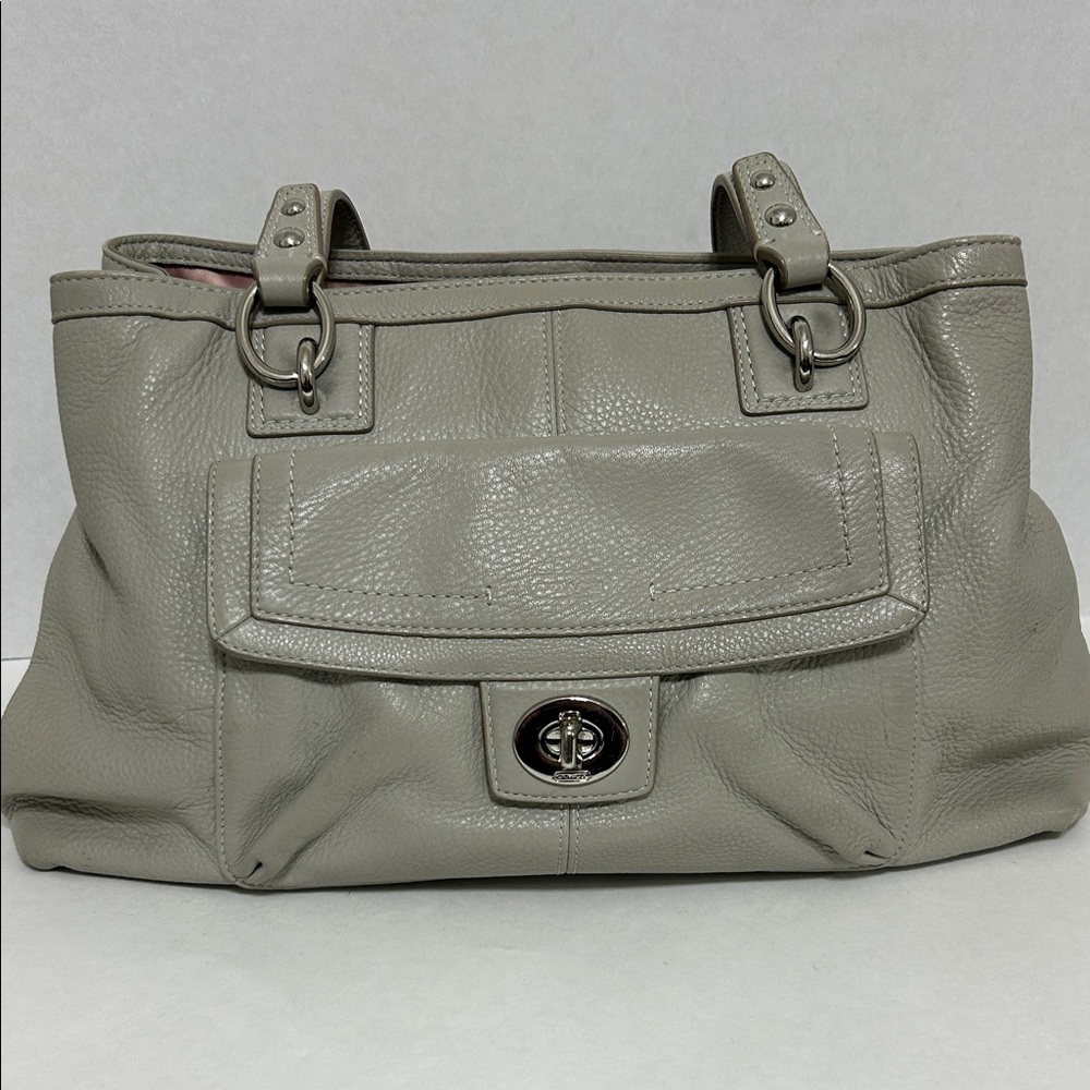 Coach Classic Penelope Leather Tote Bag with Front Pocket